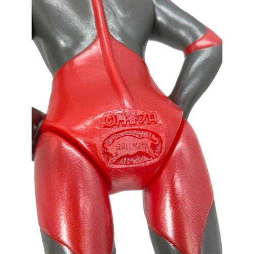 ブルマァク　ウルトラマンシルバー 黄色目 ダークグレー ソフビフィギュア
