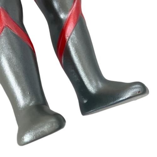 ブルマァク　ウルトラマンシルバー 黄色目 ダークグレー ソフビフィギュア