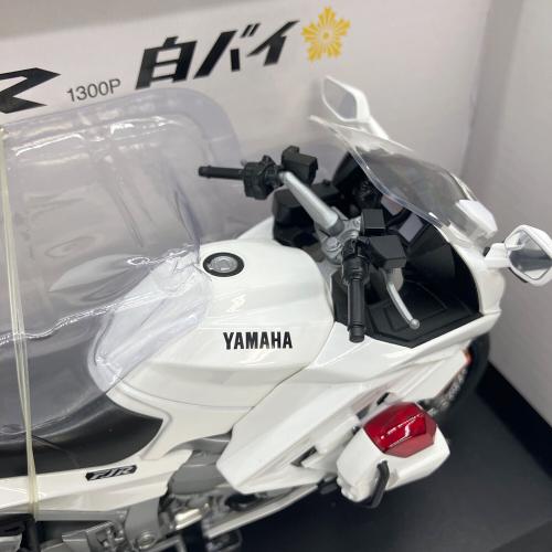 AOSHIMA アオシマ　1/12 完成品バイク CB1300P 白バイ 神奈川県警