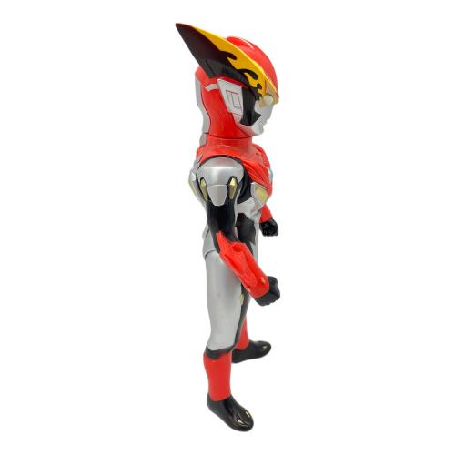 ブルマァク ウルトラマンロッソ ソフビフィギュア