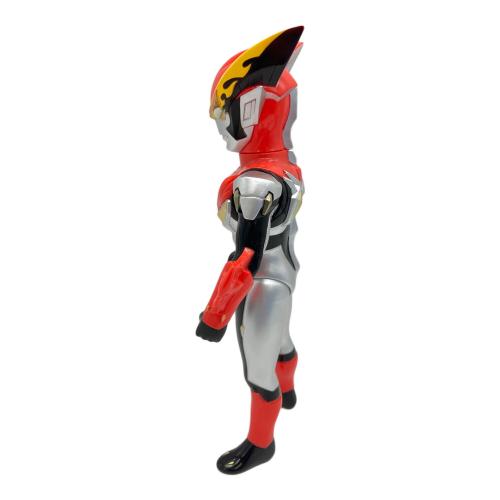 ブルマァク ウルトラマンロッソ ソフビフィギュア