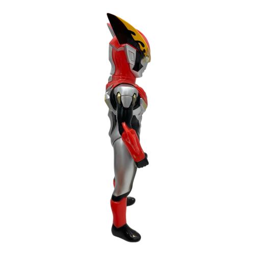 ブルマァク ウルトラマンロッソ ソフビフィギュア