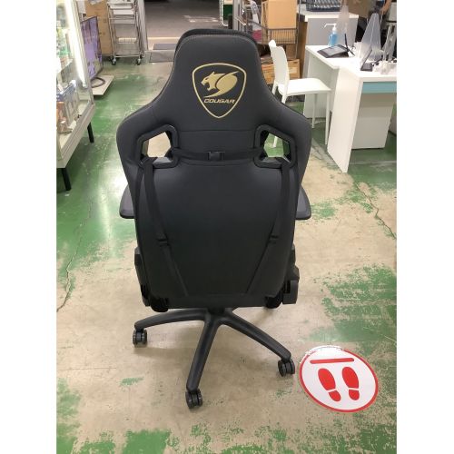 Cougar (クーガ) ゲーミングチェア ブラック