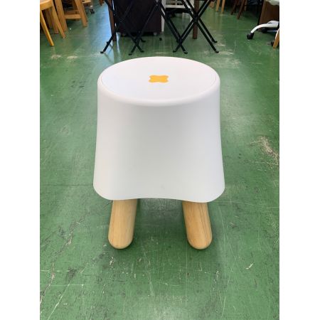 AH Products LaLaCoチェア オフホワイト 赤ちゃんをあやす椅子