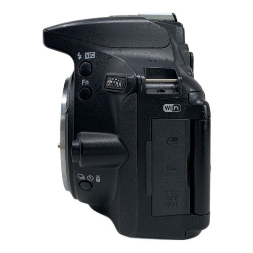 Nikon (ニコン) デジタル一眼レフカメラ ボディのみ ※ファインダーパーツ欠品 ※ファインダー内ホコリ有 D5500 2416万画素 APS-C  専用電池 SDXCカード対応 2118973｜トレファクONLINE