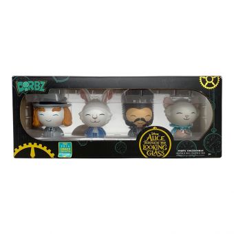 DISNEY (ディズニー) フィギュア ALiCE THROUGH THE LOOKiNG GLASS DORBZ