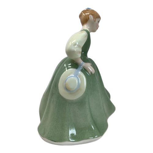 ROYAL DOULTON (ロイヤルドルトン) フィギュリン FAIR MAIDEN 1966発売