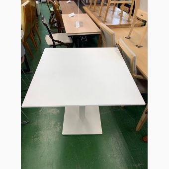 BoConcept (ボーコンセプト) テーブル ホワイト  トリノ