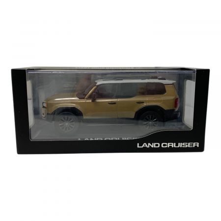 ミニカー ランドクルーザー 1/30スケール 2ZC サンド×ライトグレー