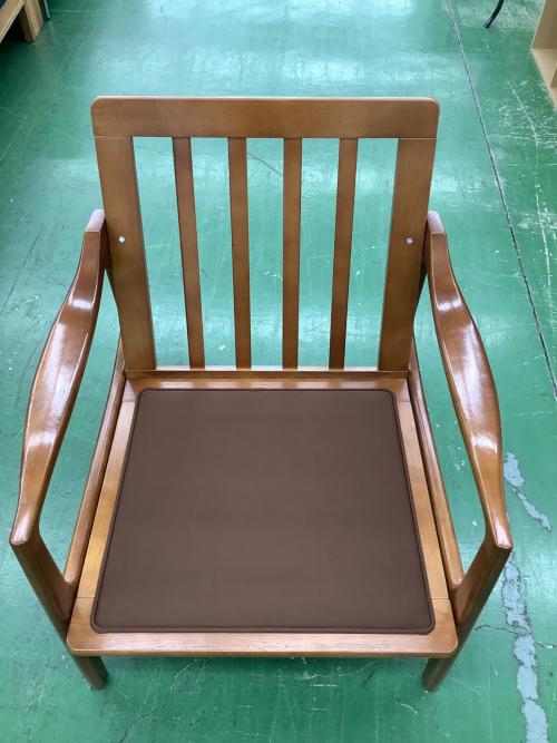 カリモク60 (カリモクロクマル) 1人掛けソファー ブラック フレームチェア 435 W36600BW