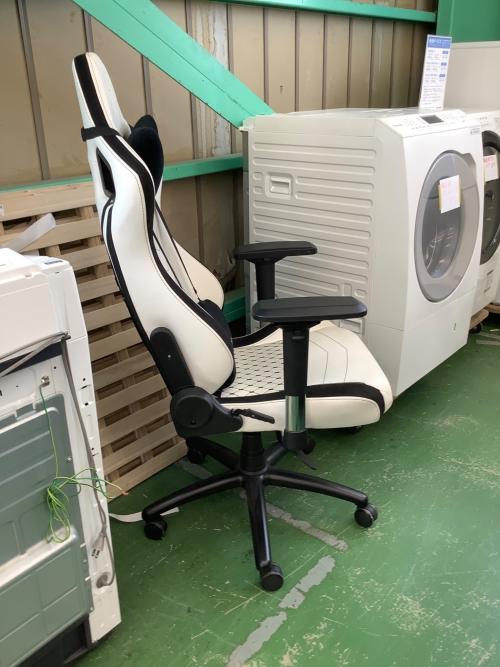 noblechairs (ノーブルチェアーズ) ゲーミングチェア ホワイト×ブラック 239