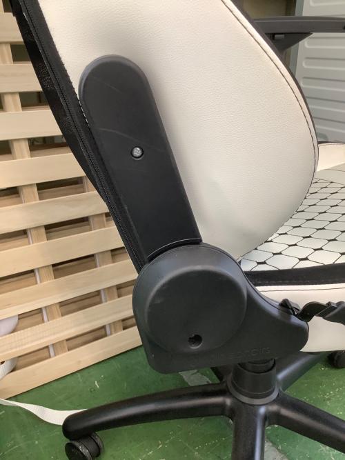 noblechairs (ノーブルチェアーズ) ゲーミングチェア ホワイト×ブラック 239