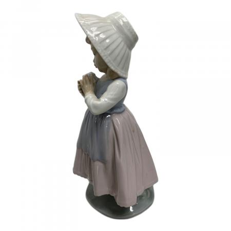 LLADRO リヤドロ　『花束をあなたに』 フィギュリン 置物　※元箱付属未使用 LLADRO (リヤドロ) フィギュリン リンダ 花束を持つ少女｜トレファクONLINE