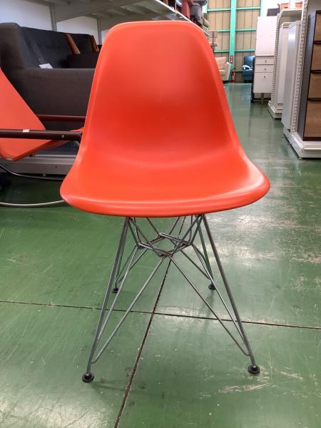 Vitra (ヴィトラ) イームズチェア オレンジ|トレファクONLINE Vitra (ヴィトラ) イームズチェア オレンジ|トレファクONLINE