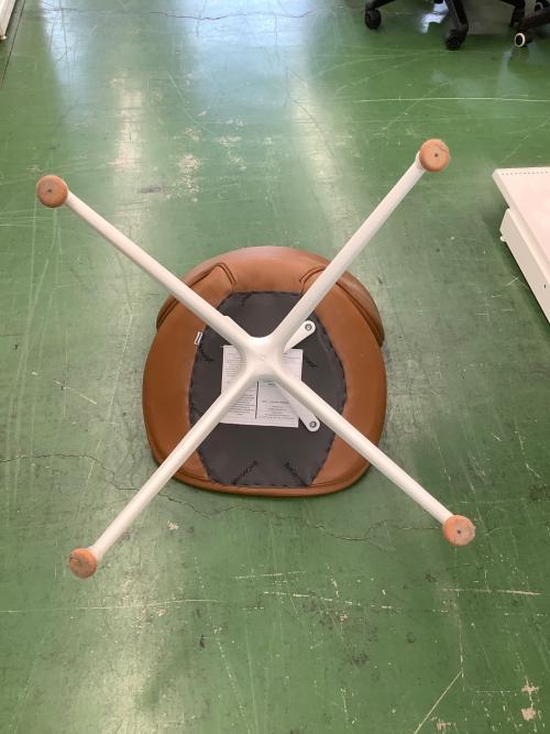 BoConcept (ボーコンセプト) ダイニングチェアー ブラウン×ホワイト 320 Hamilton