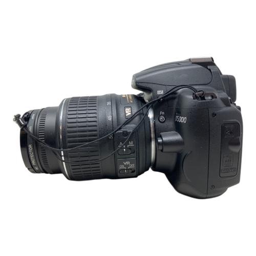 Nikon (ニコン) デジタル一眼レフカメラ D5000 レンズ:NIKKOR AF-S 18-55mm  ※画面ヤケ有