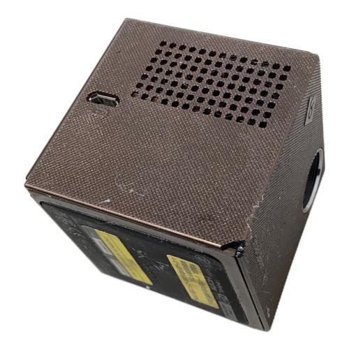 SK telecom 小型レーザープロジェクター LB-UH6CB 2015年製 ※本体ベタつき・欠け有