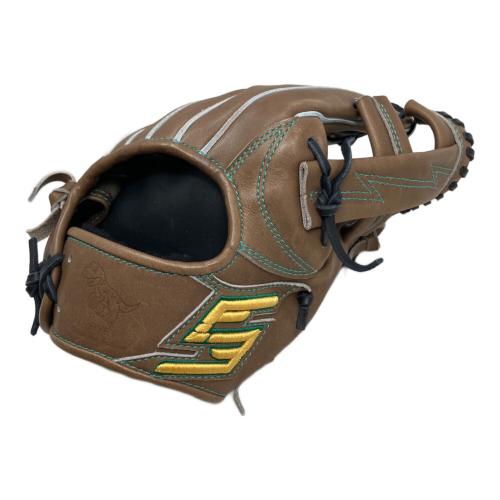 D-QUEST (ディークエスト) F601 グローブ FIVE