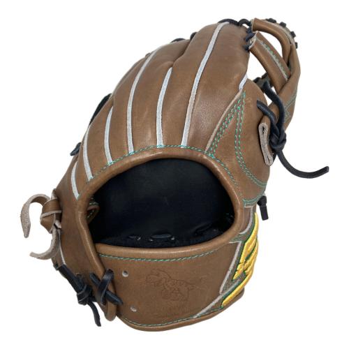 D-QUEST (ディークエスト) F601 グローブ FIVE