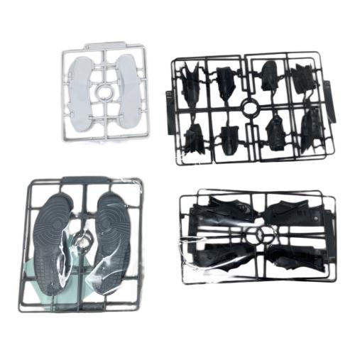 BANDAI（バンダイ）NIKE AIR JORDAN 1 HIGH 85 SHADOW AND REVERSE SHADOW MODEL KIT プラモデル