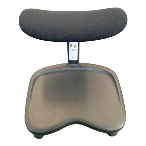 LiberNovo Omni 電動ワークチェア 500N オットマン付 2026年モデル