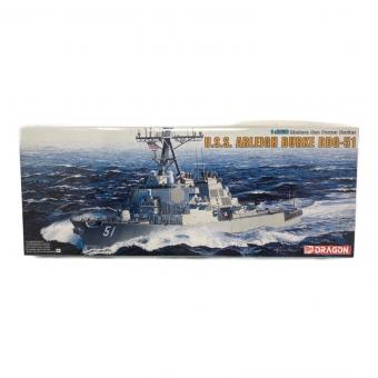 DRAGON (ドラゴン) U.S.S. ARLEIGＨ BURKE DDG-51 プラモデル