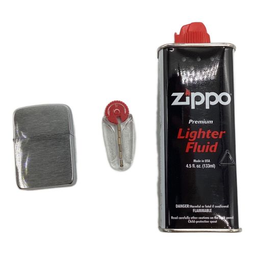 ZIPPO (ジッポ) ZIPPOギフト 本体・石・オイルセット 2005年製