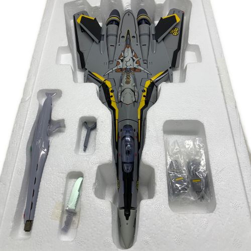 BANDAI (バンダイ) DX超合金 箱イタミ有り 強化ウェポンセット 完全変形 VF-25S アーマードメサイアバルキリー(オズマ・リー機)