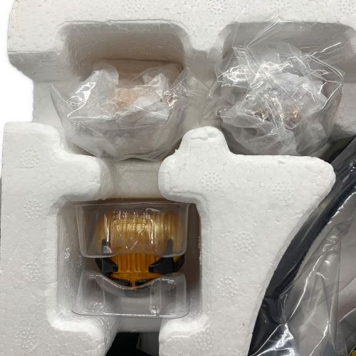 仮面ライダーキバ (カメンライダーキバ) 仮面ライダー プレミアムバンダイ限定 箱角一部ツブレ有り CSMダークキバットベルト