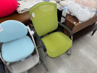 オカムラ オフィスチェア 黄緑 CM71AB　Contessa