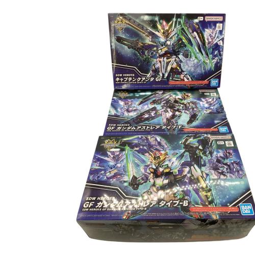 BANDAI (バンダイ) ガンプラ 3体セット SDW HEROES キャプテンクアンタGF＆GFガンダムアストレイタイプ-B＆タイプ-F