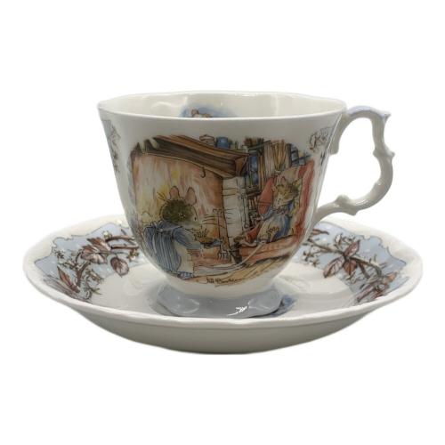 ROYAL DOULTON (ロイヤルドルトン) カップ&ソーサー ブランブリーヘッジ