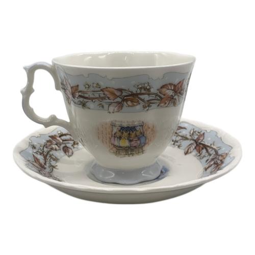ROYAL DOULTON (ロイヤルドルトン) カップ&ソーサー ブランブリーヘッジ