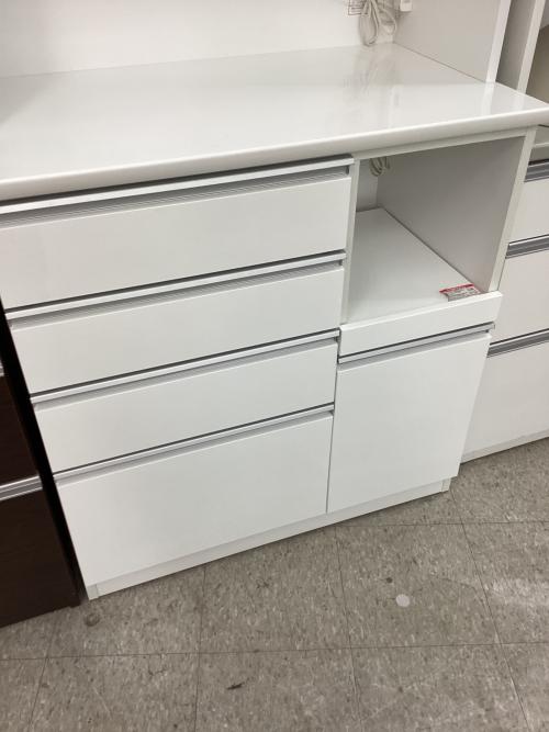 ニトリ カップボード 上下分割タイプ ホワイト