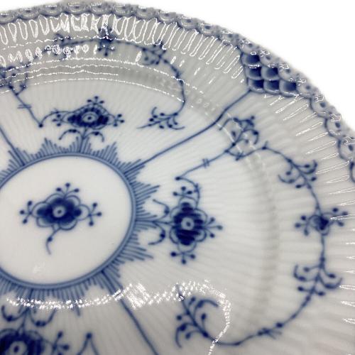 ROYAL COPENHAGEN (ロイヤル・コペンハーゲン) 19cmプレート ブルーフルーテッド・ハーフレース
