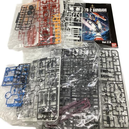 BANDAI (バンダイ) ガンプラ MG 1/100 RX-78-2 GUNDAM Ver.2.0