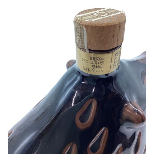 サントリー ローヤル ウィスキー 600ml 未開封 陶器干支ボトル 亥（イノシシ）