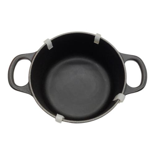 LE CREUSET (ルクルーゼ) 両手鍋 フランス製 14cm* マットブラック シグニチャーココット・ロンド
