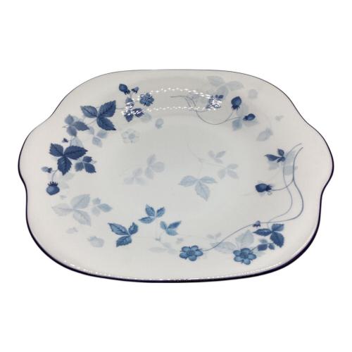 Wedgwood (ウェッジウッド) B&Bプレート ストロベリーブルー