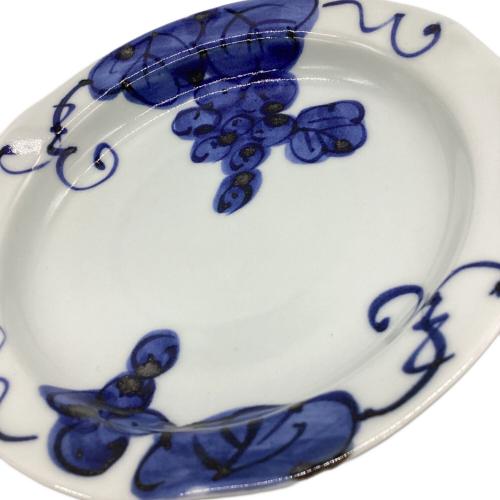 有田焼 (アリタヤキ) 染付手描ぶどう皿 賞美堂本店