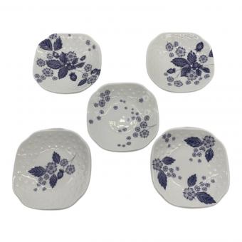 Wedgwood (ウェッジウッド) 小皿 ストロベリーブルーム