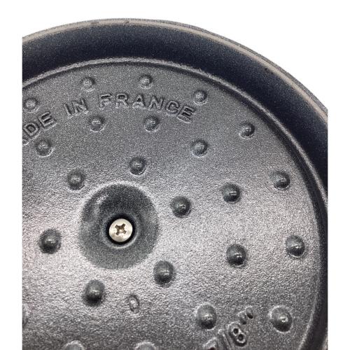 Staub (ストウブ) 両手鍋 ラウンド20㎝ 255 ホワイト