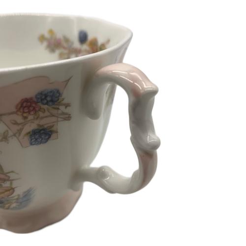 ROYAL DOULTON (ロイヤルドルトン) カップ&ソーサー ブランブリーヘッジ