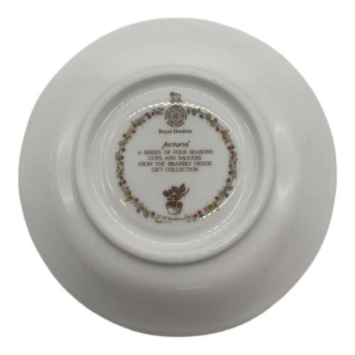 ROYAL DOULTON (ロイヤルドルトン) カップ&ソーサー ブランブリーヘッジ