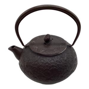 南部鉄器 (ナンブテッキ) 鉄瓶