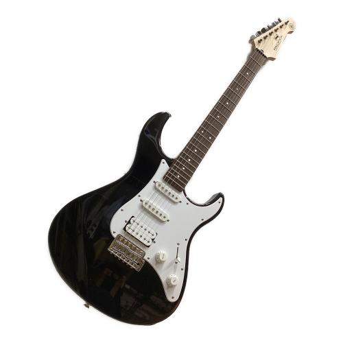 YAMAHA (ヤマハ) PACIFICA  エレキギター PAC012