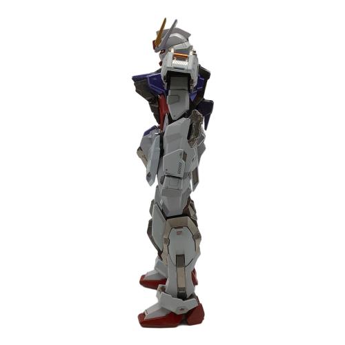 BANDAI ストライクガンダム -ヘリオポリス ロールアウトVer,