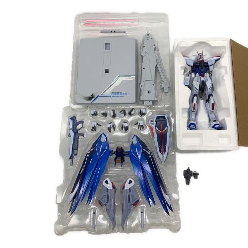 新品未開封 フリーダムガンダム　 SPARKLE Ver. バンダイナムコ フリーダムガンダム CONCEPT 2 SNOW SPARKLE Ver. (魂