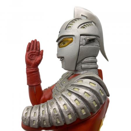 ウルトラマンセブン ソフビ 1/6特撮シリーズ｜トレファクONLINE