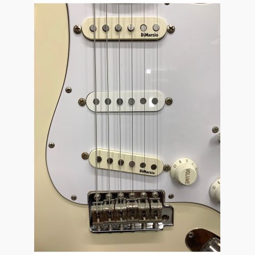 FENDER JAPAN (フェンダージャパン) エレキギター @ ST71-140YM イングヴェイ・マルムスティーンシグネチャーモデル ストラトキャスター 動作確認済み 2004-2005 R004525